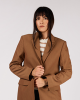 BLAZER OVERSIZE HOMBRERAS CAFÉ