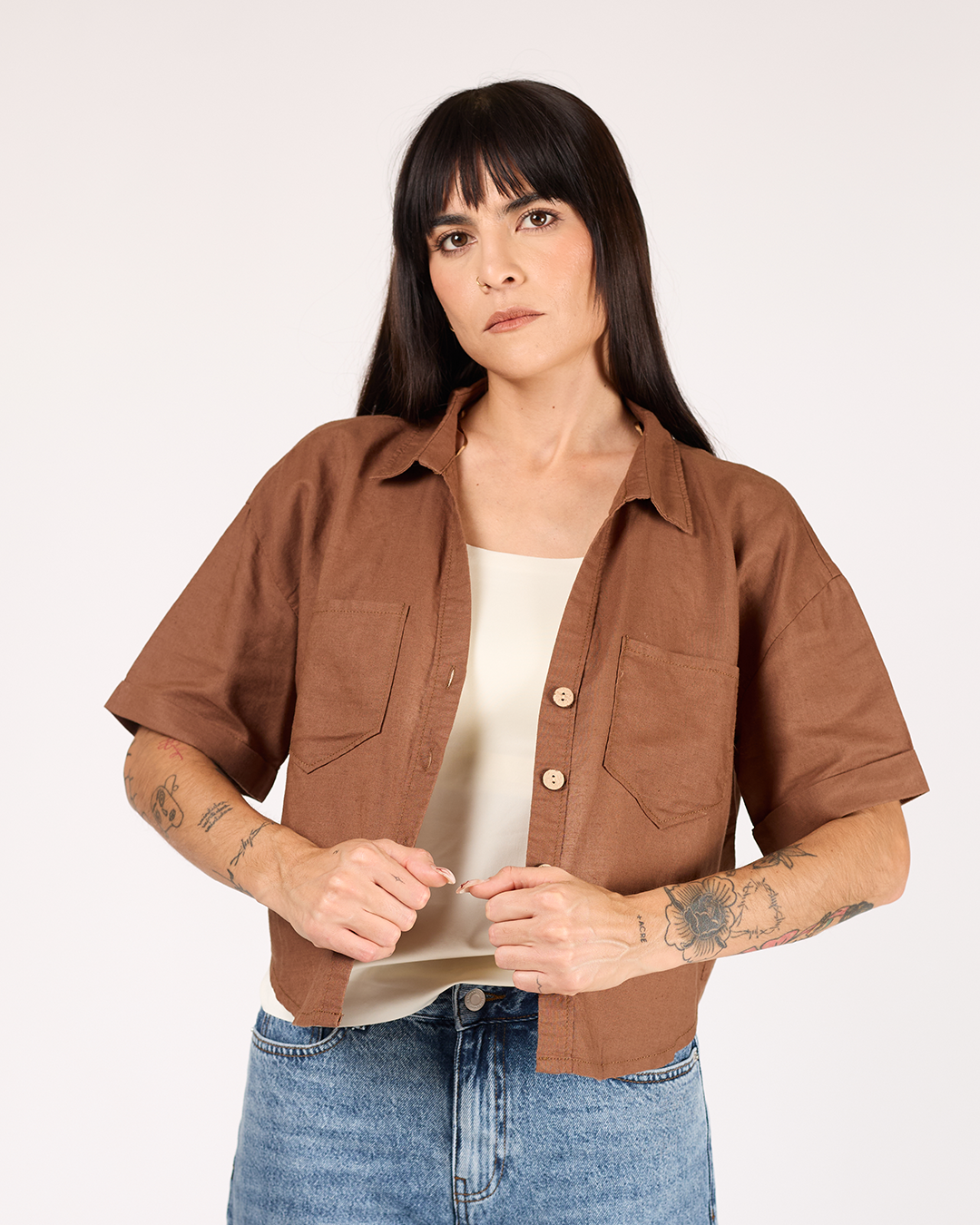 BLUSA MARRÓN DE BOTONES