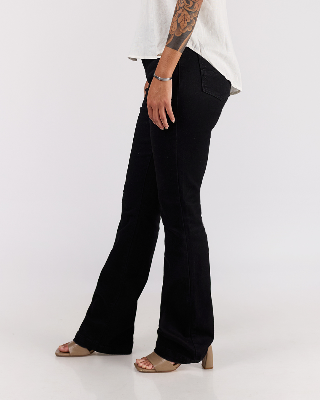 JEANS NEGROS BOOT CUT