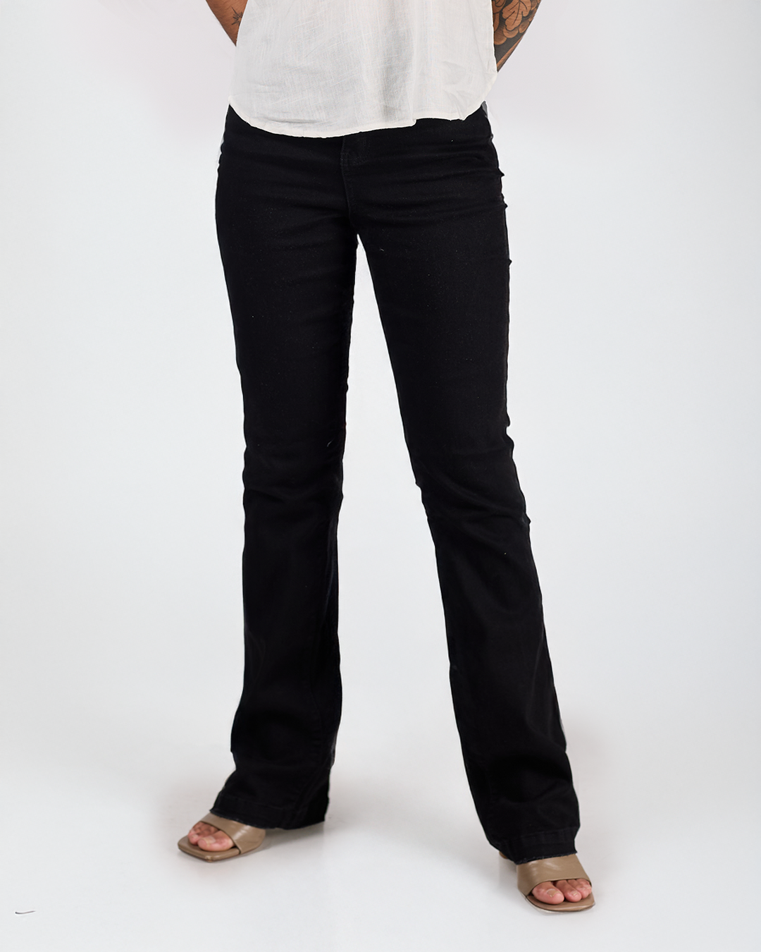 JEANS NEGROS BOOT CUT