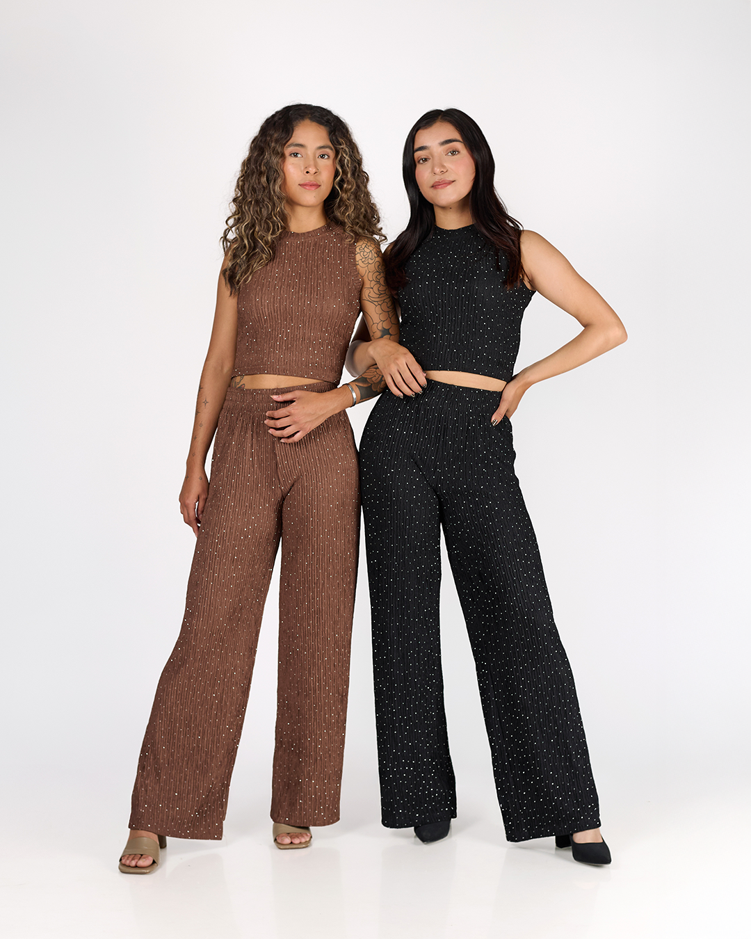 CONJUNTO BRILLOS TOP SIN MANGAS